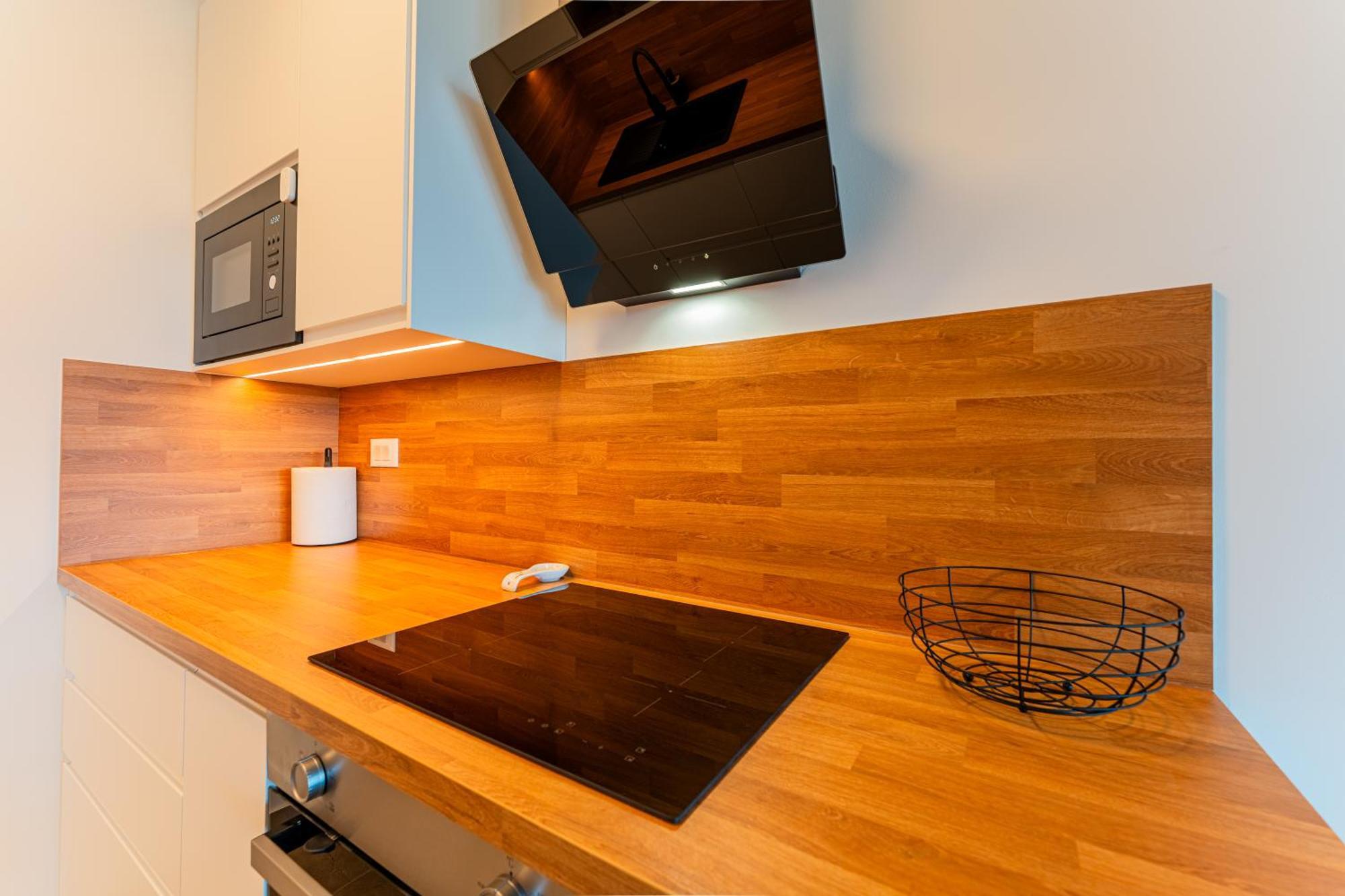 Flex Selfcheckins 142 - - Bedroom - Garage - Loggia Apartman